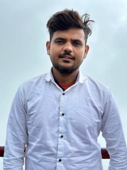 Mohit Paras